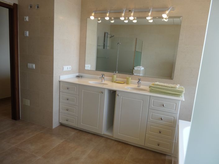 Image No.36-4 Bed Villa for sale