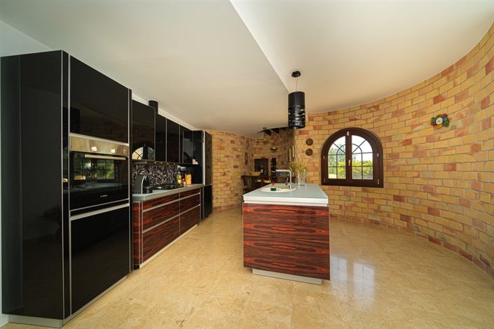 Image No.14-4 Bed Villa for sale