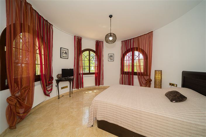 Image No.20-4 Bed Villa for sale