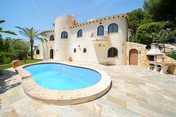 Image No.3-4 Bed Villa for sale