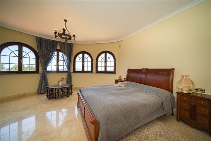 Image No.36-4 Bed Villa for sale