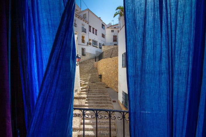 Image No.3-4 Bed House for sale