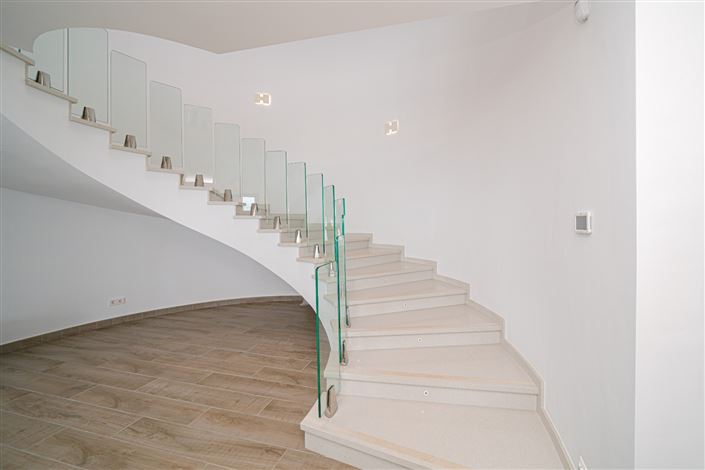 Image No.50-3 Bed Villa for sale