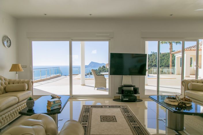 Image No.12-5 Bed Villa for sale