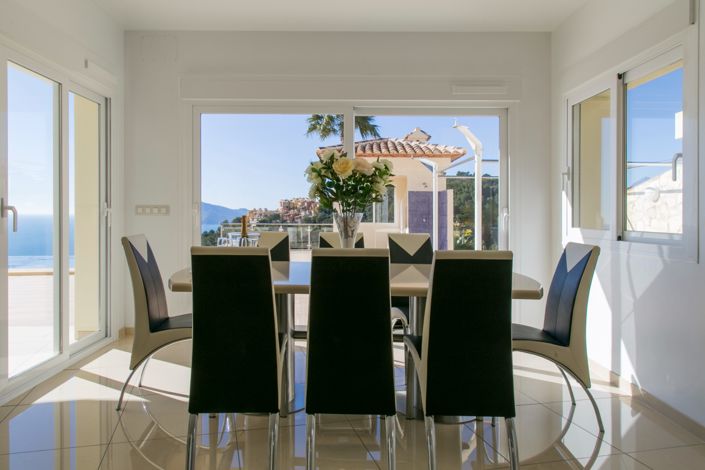 Image No.18-5 Bed Villa for sale