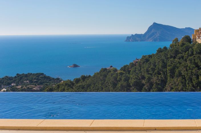 Image No.3-5 Bed Villa for sale