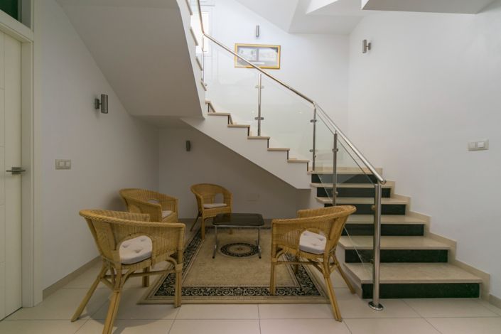 Image No.46-5 Bed Villa for sale