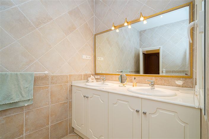 Image No.24-5 Bed Villa for sale