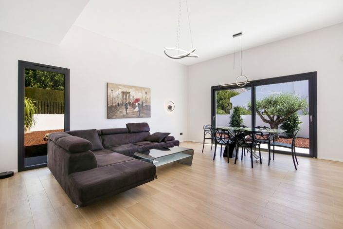 Image No.9-4 Bed Villa for sale