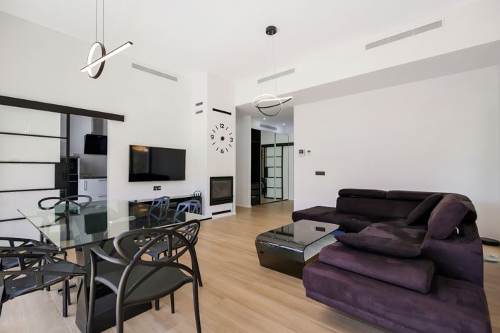 Image No.10-4 Bed Villa for sale