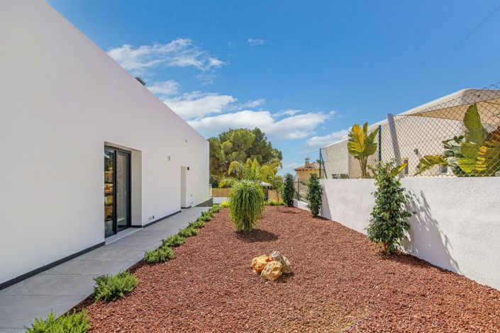 Image No.5-4 Bed Villa for sale