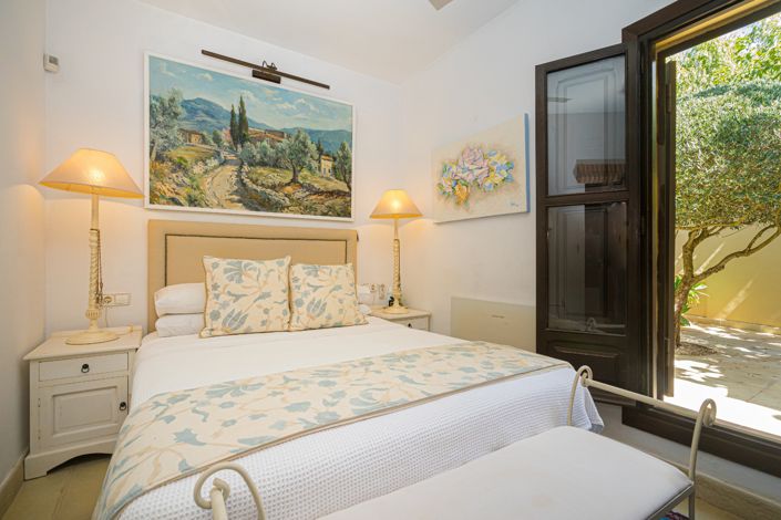 Image No.25-3 Bed Villa for sale