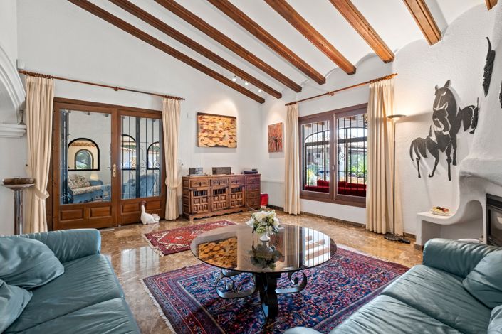 Image No.12-4 Bed Villa for sale