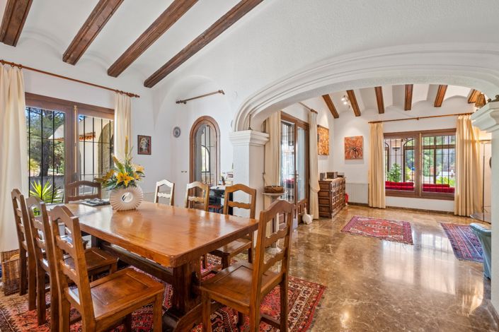 Image No.13-4 Bed Villa for sale