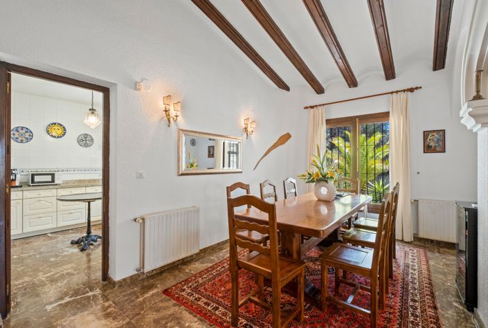 Image No.14-4 Bed Villa for sale