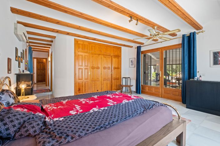 Image No.18-4 Bed Villa for sale