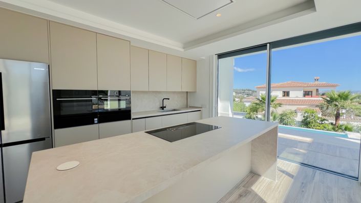 Image No.8-4 Bed Villa for sale