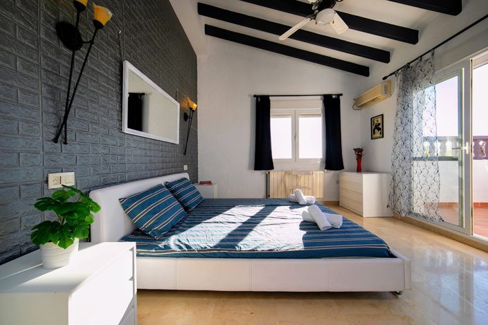 Image No.11-6 Bed Villa for sale