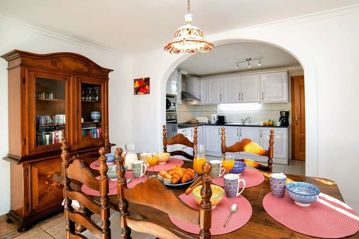 Image No.26-6 Bed Villa for sale