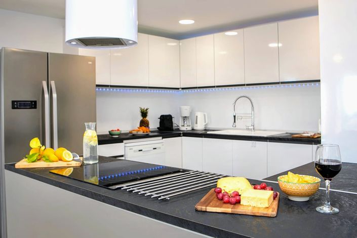 Image No.6-6 Bed Villa for sale