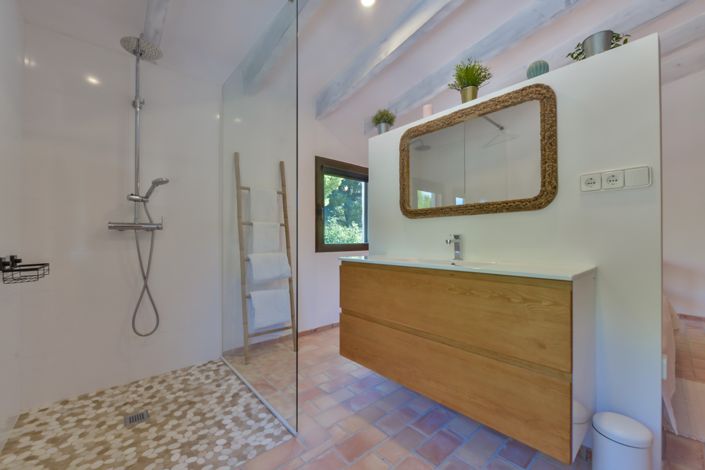 Image No.43-5 Bed Villa for sale