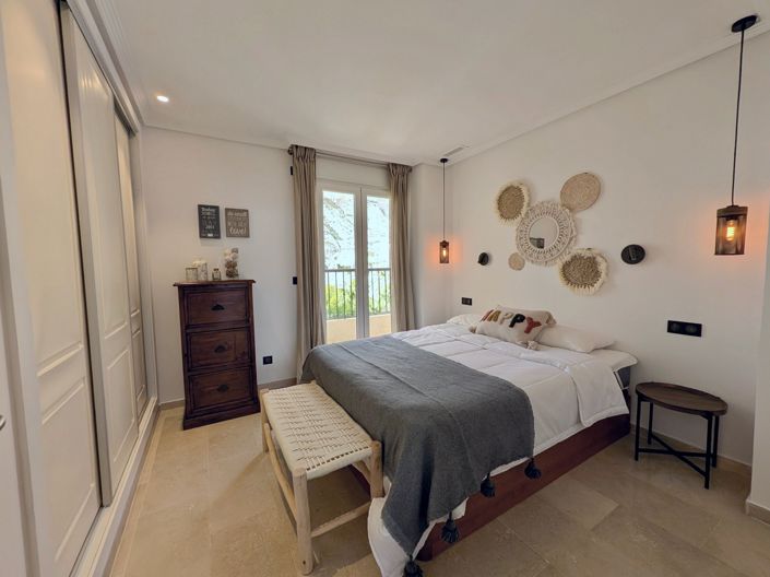 Image No.25-2 Bed Apartment for sale