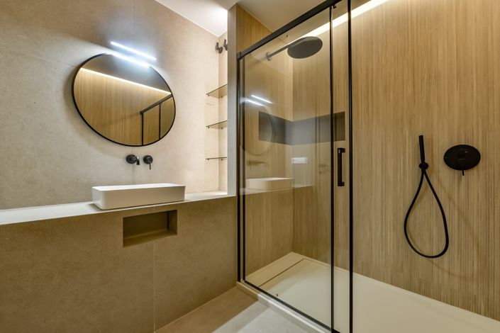 Image No.40-5 Bed Villa for sale