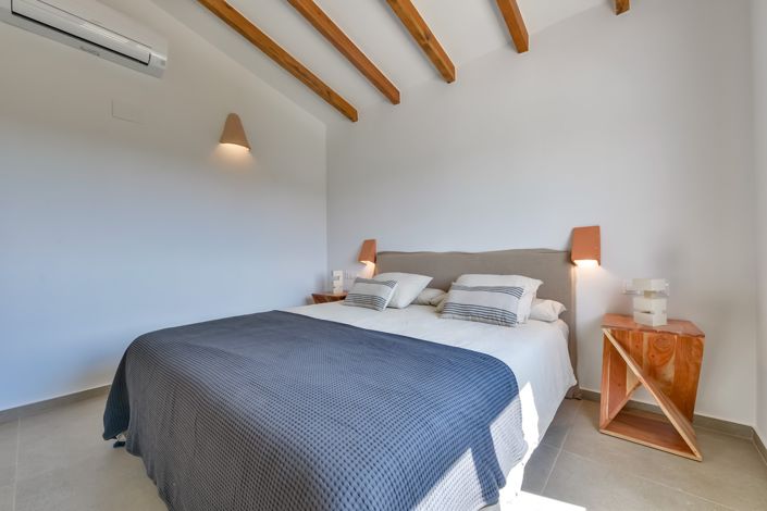 Image No.59-5 Bed Villa for sale