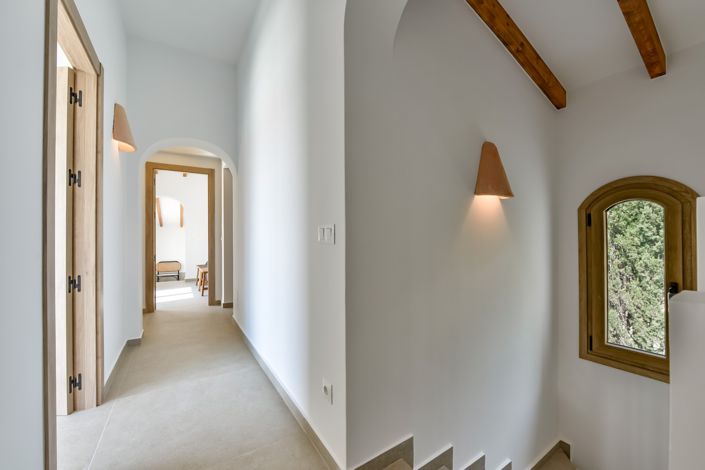 Image No.60-5 Bed Villa for sale