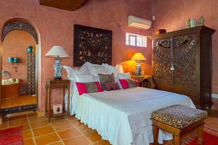 Image No.26-5 Bed Villa for sale