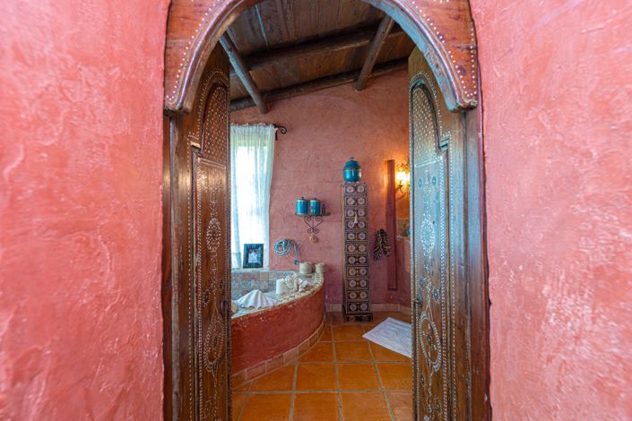 Image No.29-5 Bed Villa for sale