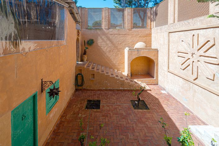 Image No.63-5 Bed Villa for sale