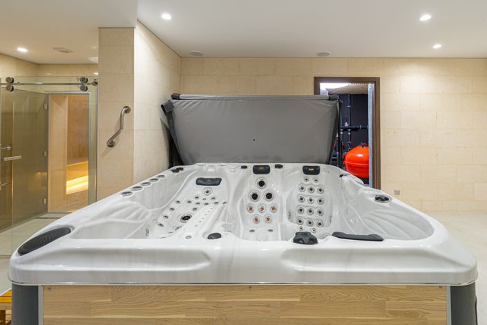 Image No.39-5 Bed Villa for sale