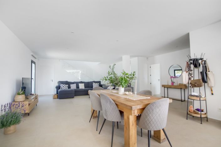 Image No.14-4 Bed Villa for sale