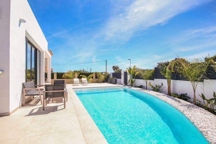 Image No.5-4 Bed Villa for sale