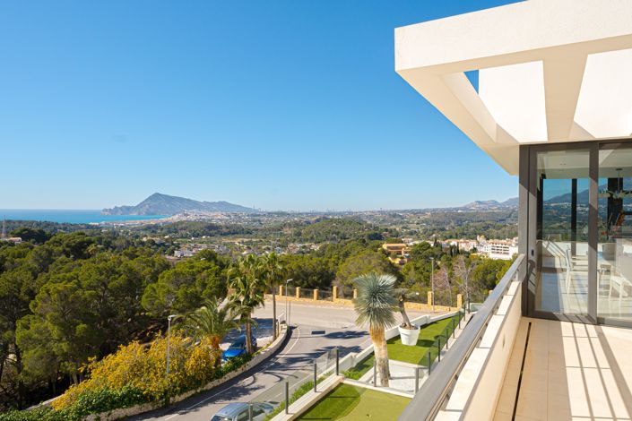 Image No.21-6 Bed Villa for sale