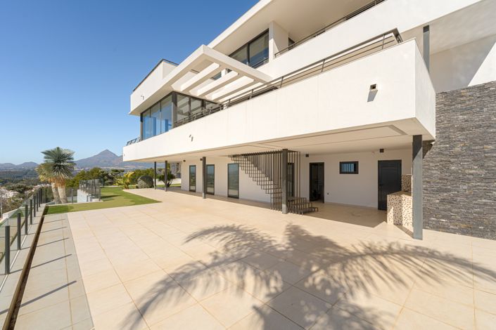 Image No.54-6 Bed Villa for sale