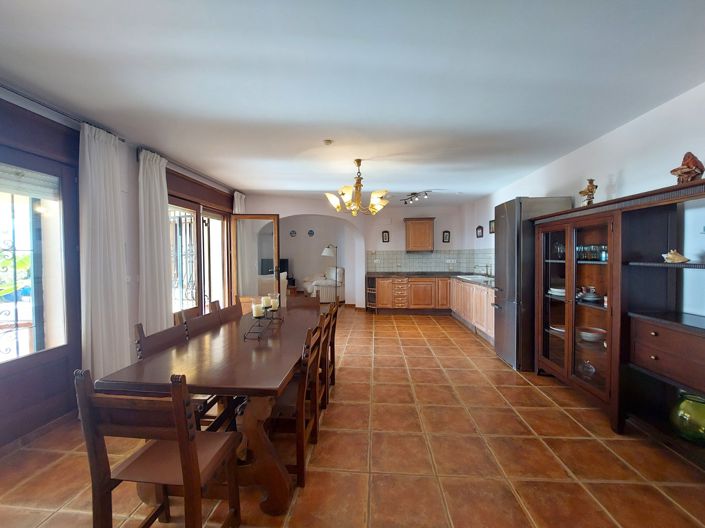 Image No.39-5 Bed Villa for sale