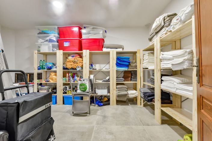 Image No.82-8 Bed Villa for sale