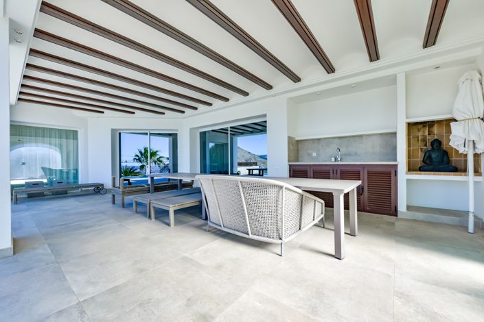 Image No.89-8 Bed Villa for sale