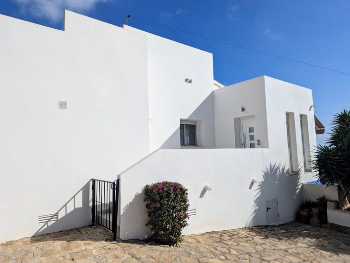 Image No.42-5 Bed Villa for sale