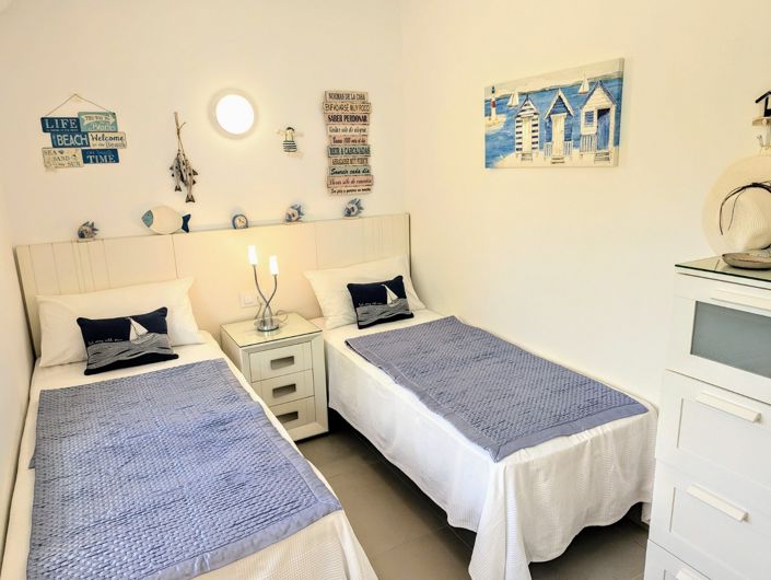 Image No.60-5 Bed Villa for sale