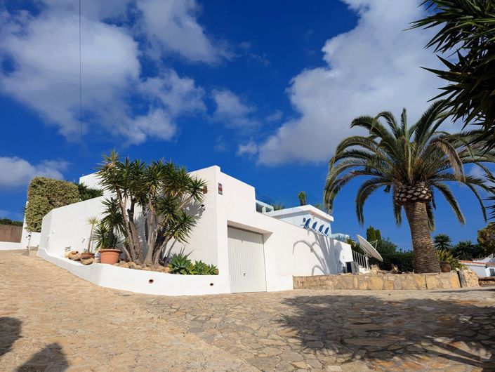 Image No.62-5 Bed Villa for sale