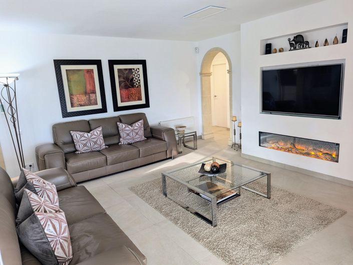 Image No.65-5 Bed Villa for sale