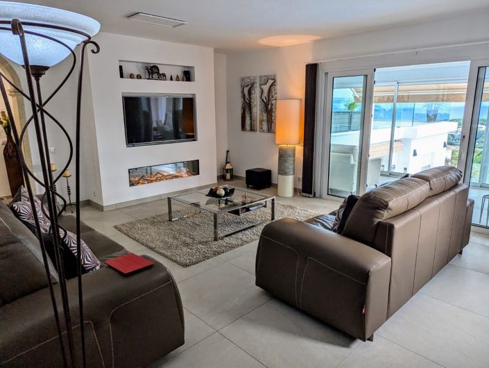 Image No.76-5 Bed Villa for sale