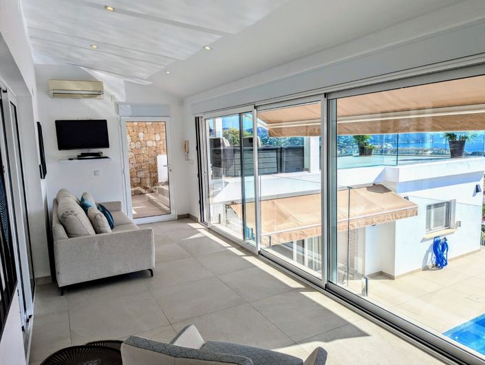 Image No.8-5 Bed Villa for sale