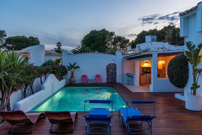 Image No.56-3 Bed Villa for sale