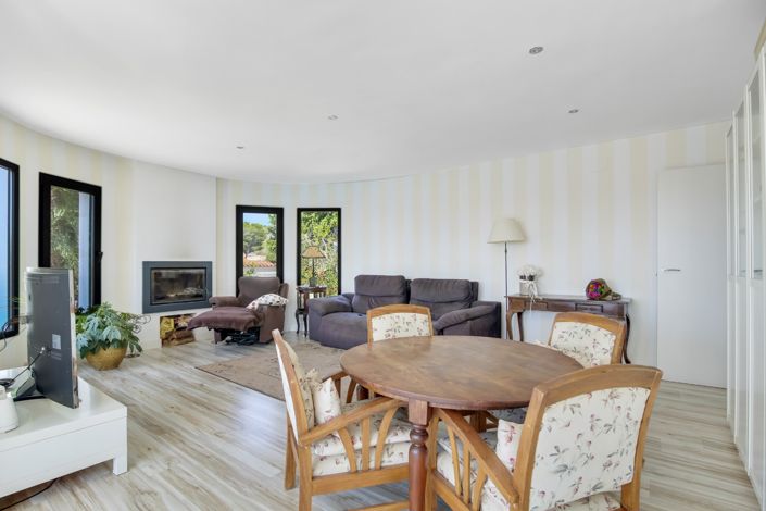 Image No.6-3 Bed Villa for sale