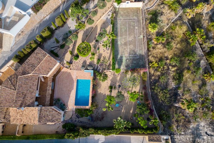 Image No.31-4 Bed Property for sale