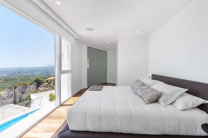 Image No.25-4 Bed Villa for sale